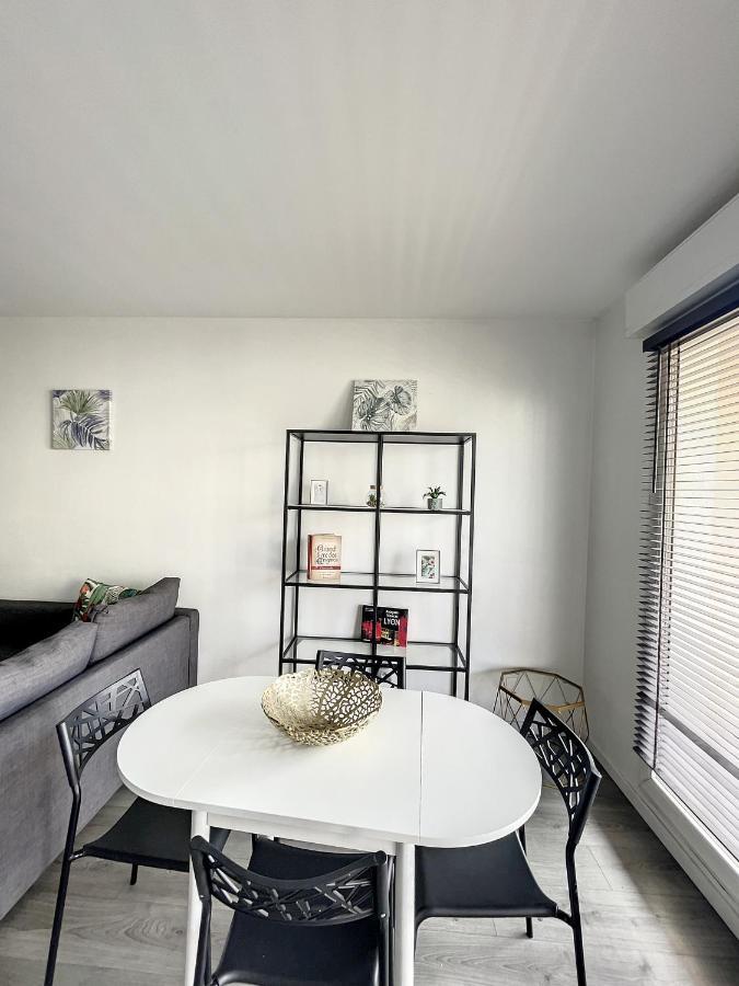 City & Cosy, Lyon Charcot- Wifi - Lave Linge - Balcon - Parking Zewnętrze zdjęcie